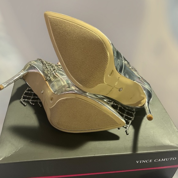 NIB Silver Specchio Vince Camuto Stiletto - Size 6.5 - Picture 6 of 10